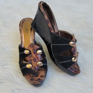 Lalla Tip Top Wedges Black Gold Snake Sandals Stud